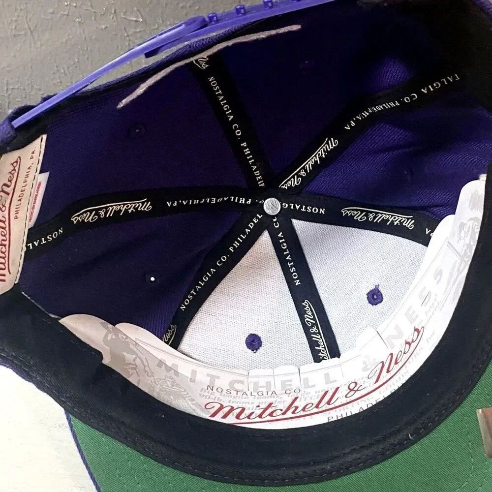 LA Lakers Mitchell & Ness Script HWC Hat Rare Griswold Kobe Snapback
